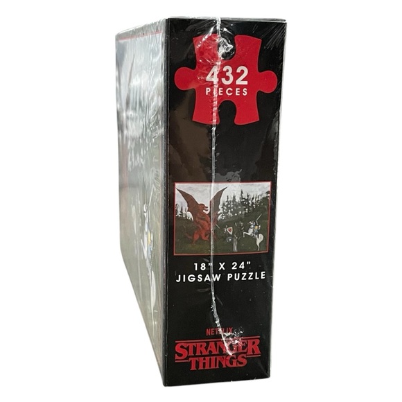 STRANGER THINGS Netflix 432 Piece Puzzle and Mad Libs Book - Picture 5 of 11